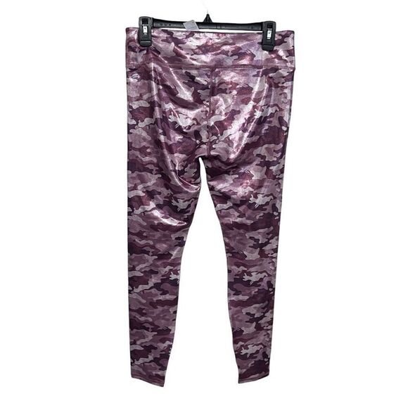 NWT Fabletics Powerhold mid rise in Pink Camo size med 6-8 - Picture 2 of 6